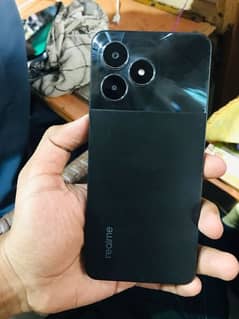 Realme c51 (4,64)