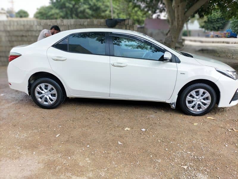 Toyota Corolla GLI 2018( Manual Transmission for sale) 2