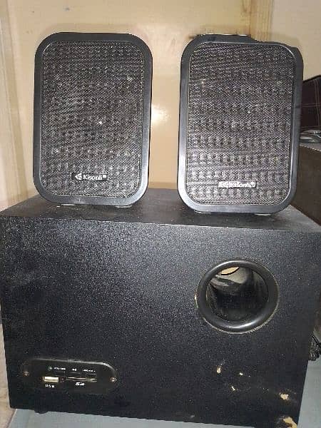 computer speakers 0