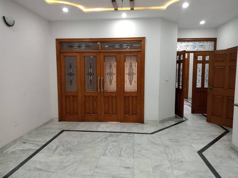 10 MARLA BRAND NEW LOWER PORTION FOR RENT IN NAWAB TOWN AT PRIME LOCATION 4