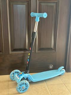 3 wheel kids sky blue scooty