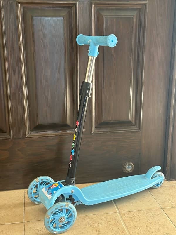 3 wheel kids sky blue scooty 2