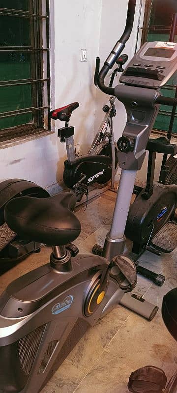 exercise cycle elliptical cross trainer recumbent bike spin magnetic 18