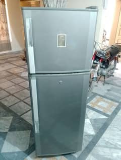 DAWLANCE REFRIGERATOR FOR SALE 0