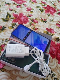 Tecno pop 5 32 gb ram with box charger 0