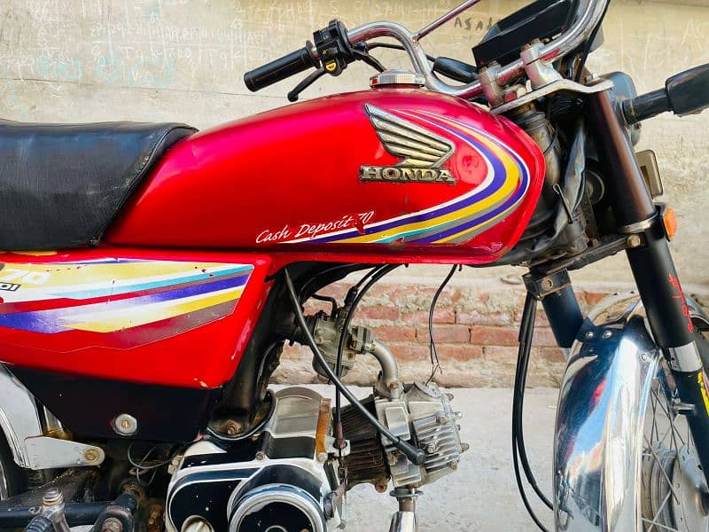 Honda CD 70CC 8