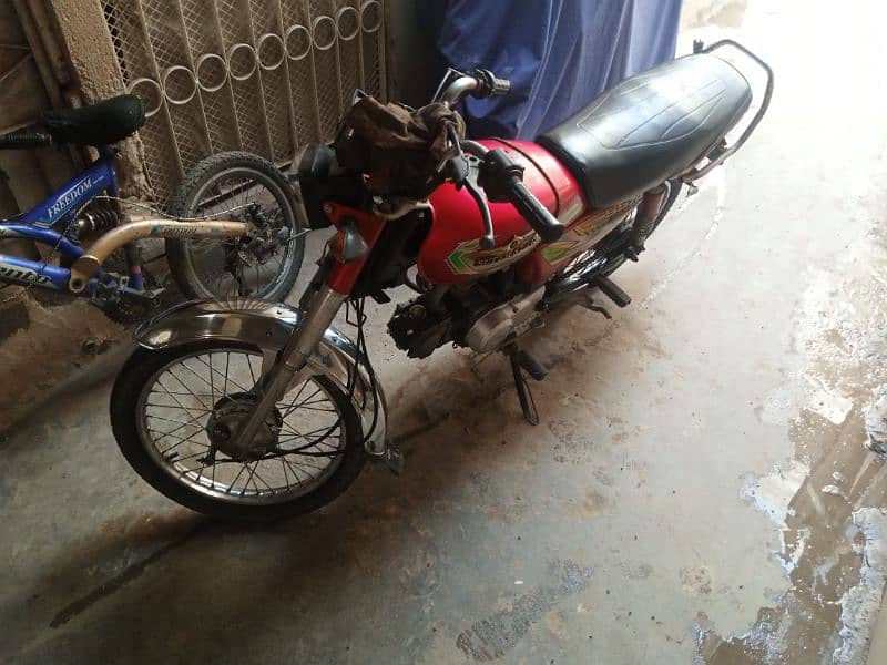 super Star 70 bike for sale contact 0/3/2/1/3/1/4/5/8/4/9 6