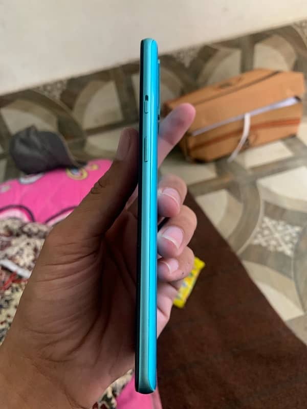 one plus 8t 8 gb ram 128 storage 2