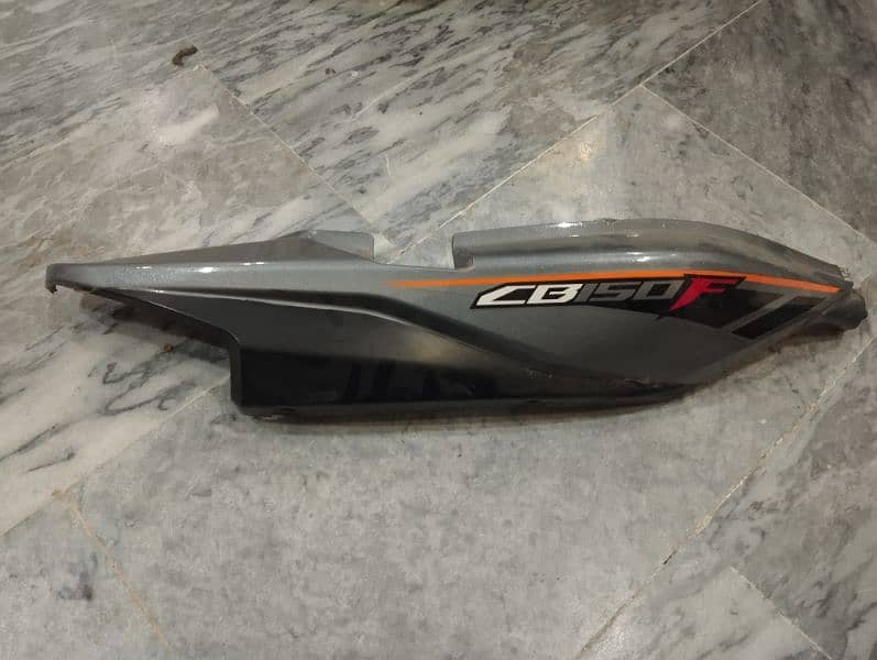 Honda cb 150f side wing and take seat 2