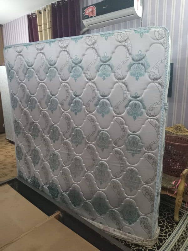 Good condition MoltyFoam foam spring mattress 1