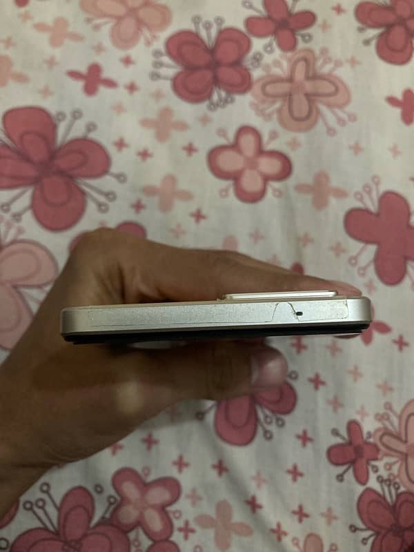 Oppo F21 Pro (only cash) 5