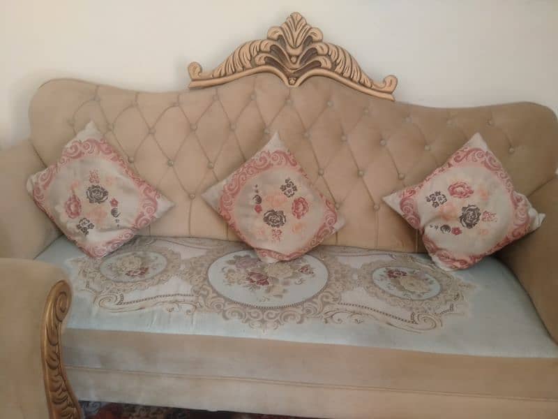 5 Seater beautiful sofa set 1