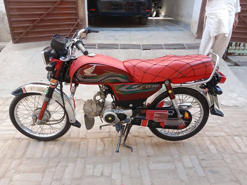 Honda CD 70 Model 22/23 for sale 0301.1952338 0316.2486186 1