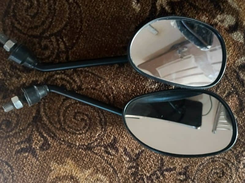 honda 125 22 model mirror in new 10/10 condition for urgent sale 2