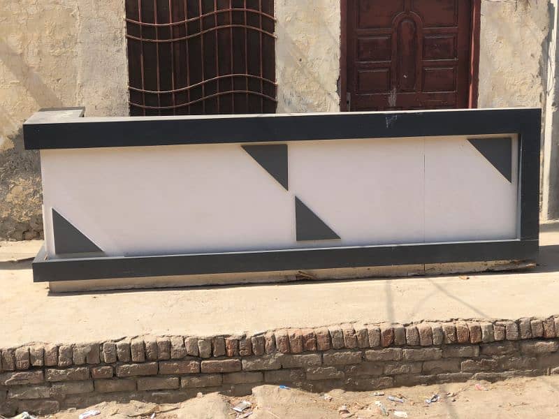 Counter for sale details k liye mery nbr par rabta Kary 03051054610 1