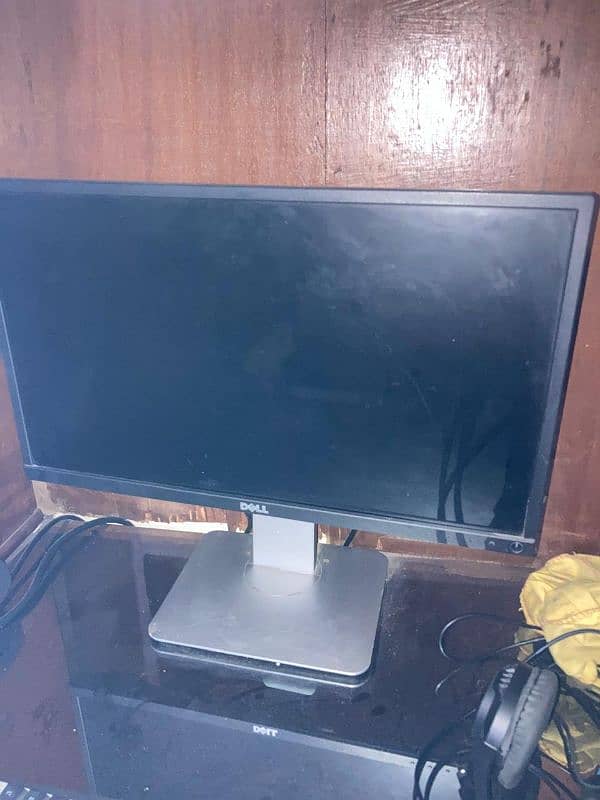 Rs: 85,000. Intel Core i5 3rd Generation, Intel Black Screen Monitor 3