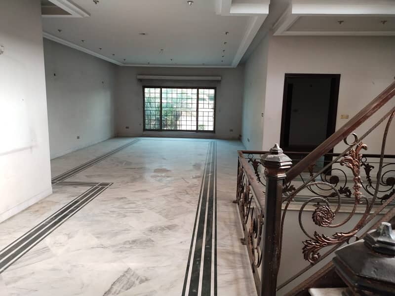 Ideal Location 10 Kanal Commercial Kothi Bungalow For Rent Canal Road Near Kashmir Pul Faisalabad 19