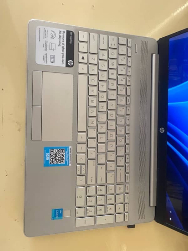 HP 15 inch DY2091WM Core i3 11th 2022 model 4