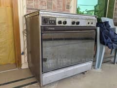 5 stoves Microwave oven