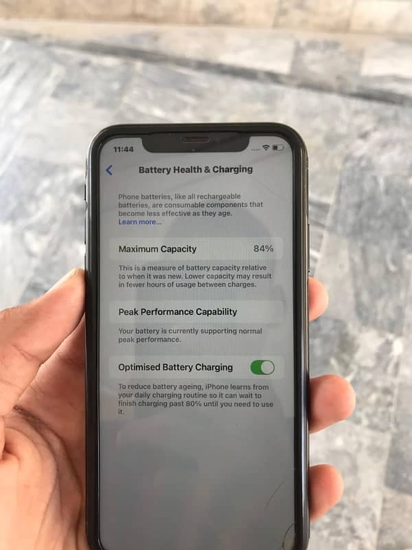 Iphone XR Water Pack Non Pta jv all orignal 64Gb Battery health 84 5