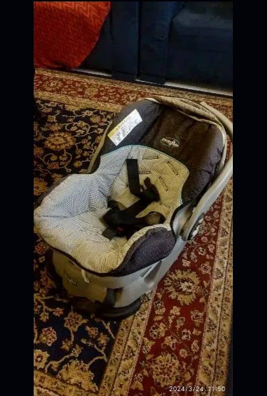 Evenflo baby car seat 2