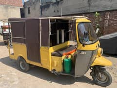 Good condition auto rickshaw