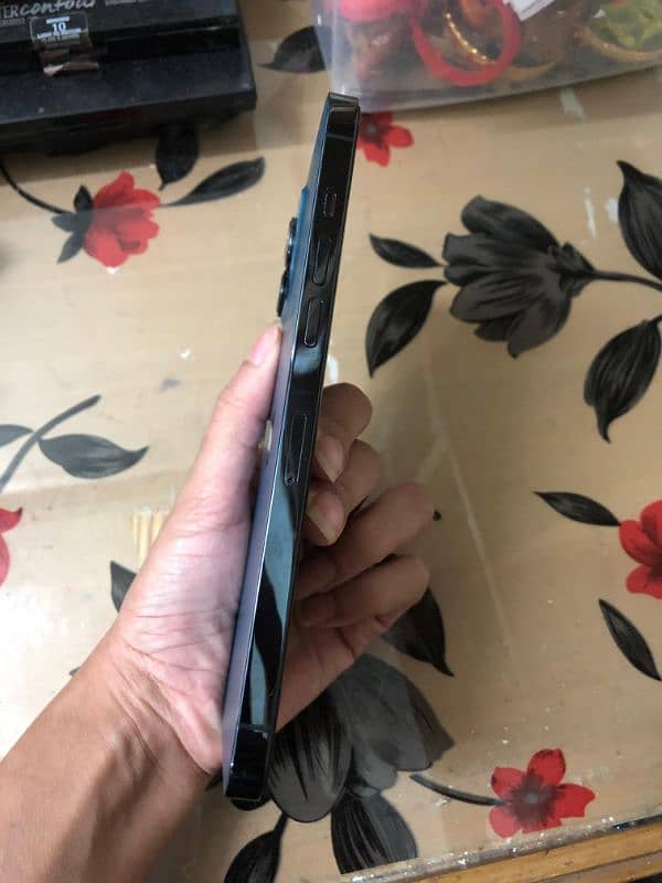 iphone 12 pro max Non PTA in good condition 3