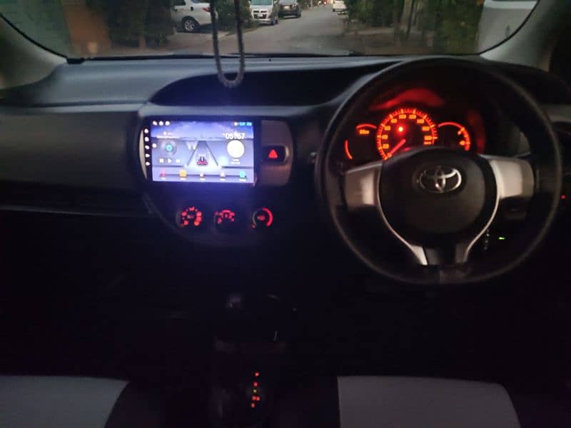 Toyota Vitz 2014 2