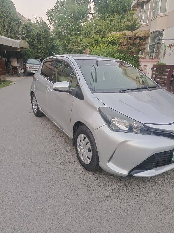 Toyota Vitz 2014 4