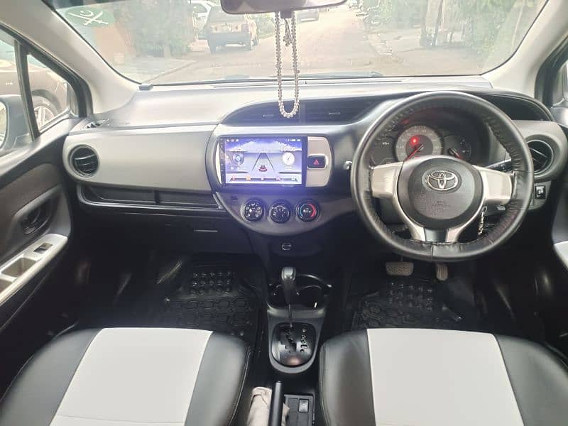 Toyota Vitz 2014 5