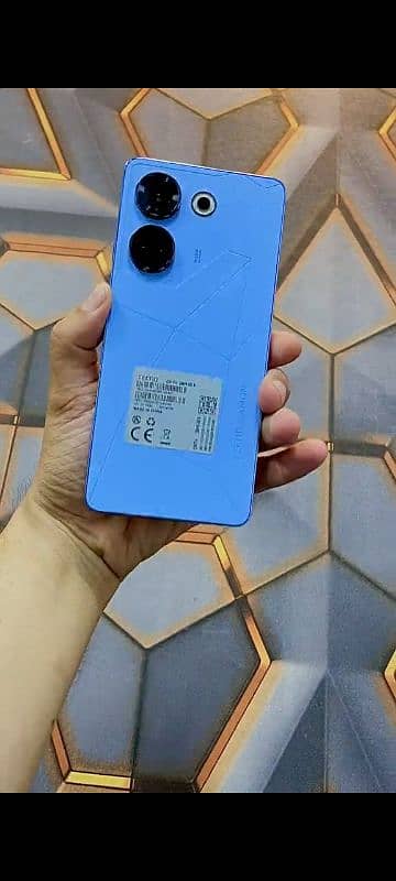 Tecno Camon 20pro 8/256 0