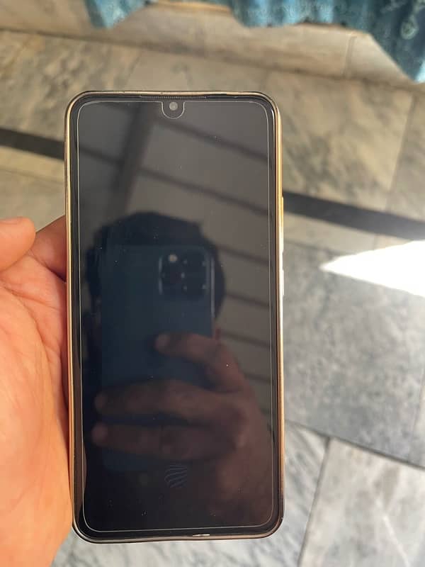 Vivo s1 6/128 kit phone 5