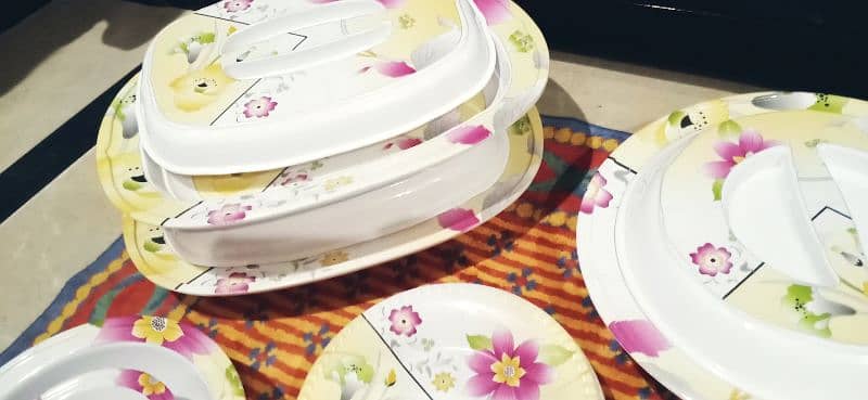 Melamine Dinner Set 4