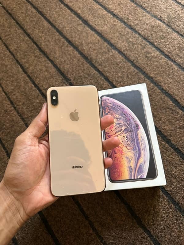 iphone XS MAX 64 GB PTA 8