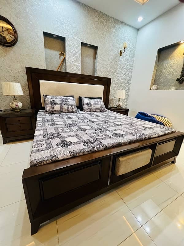 akhroot wood king size bed 2