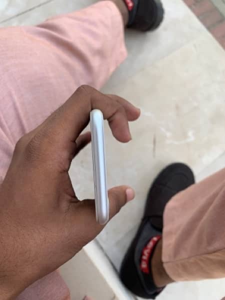 IPhone 8 Non PTA Urgent sale 2