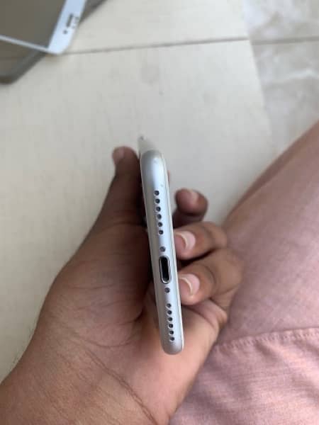 IPhone 8 Non PTA Urgent sale 5