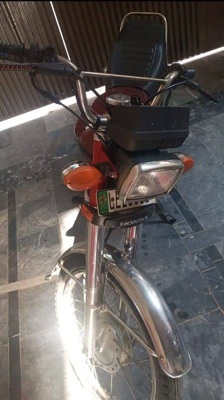 Honda 125 First Hand Used 4