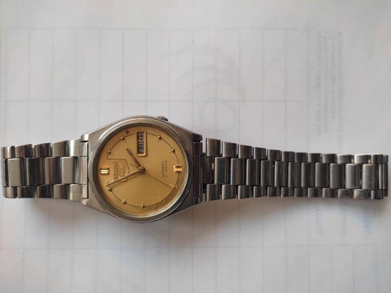 original Seiko 5 automatic (with warranty card) in lush  condition 9