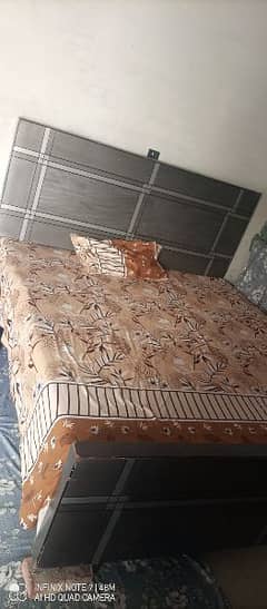 Queen size bed with mattress