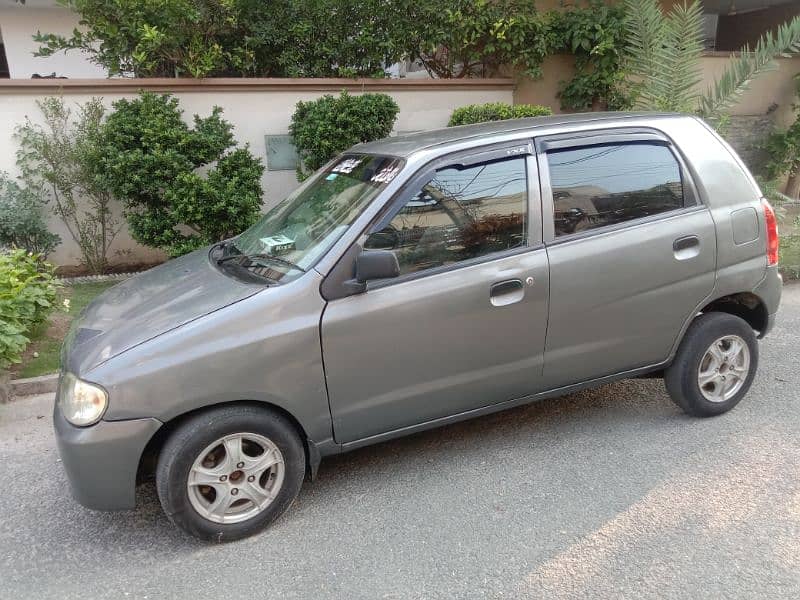 Suzuki Alto 2011 3