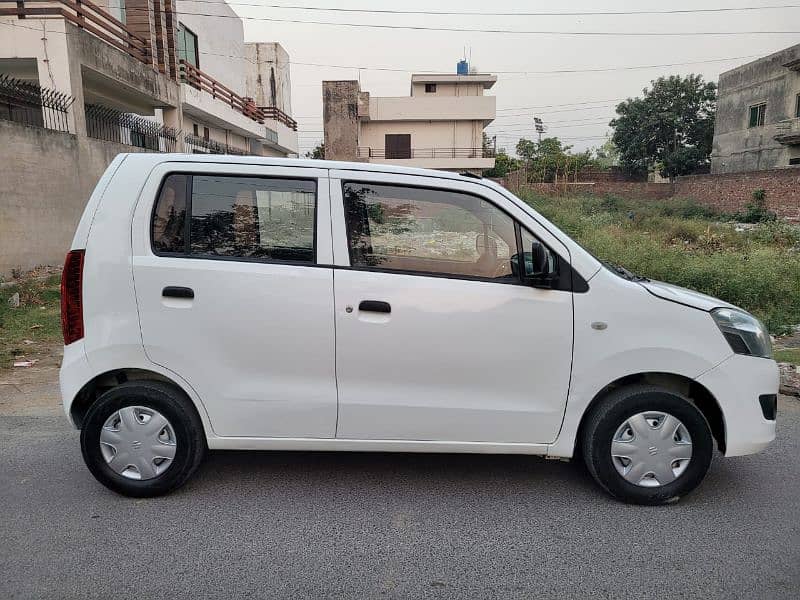 Suzuki Wagon R 2019 11