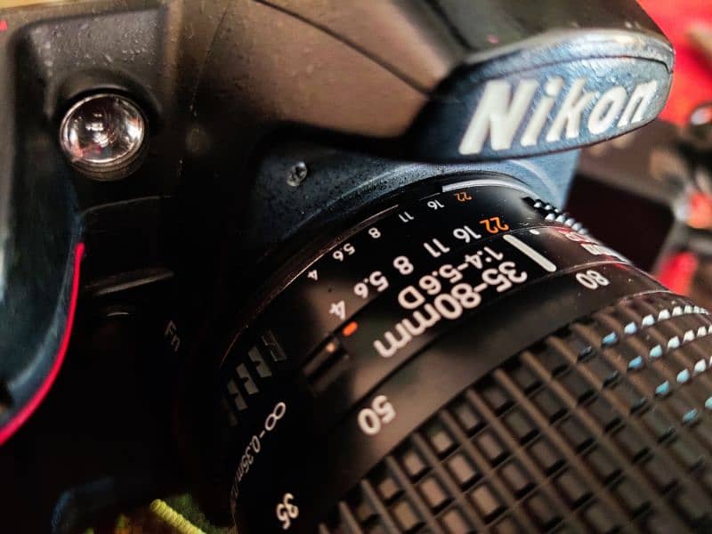 Nikon d7000 dslr camera professional dslr 35-80mm lens great condition 1