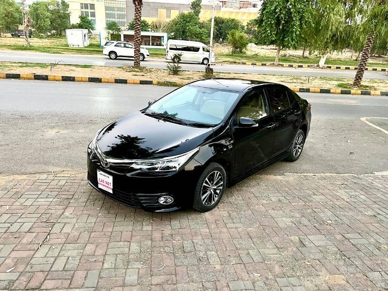 Toyota Corolla Altis 2017 3