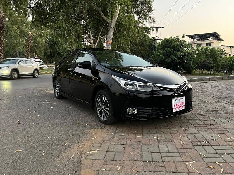 Toyota Corolla Altis 2017 6