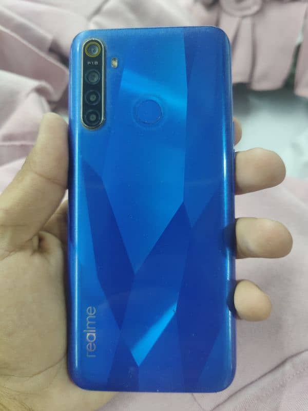 Realme 5 4/64 0