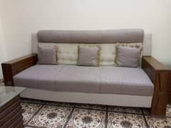 5 seater sofa in good condition for sale