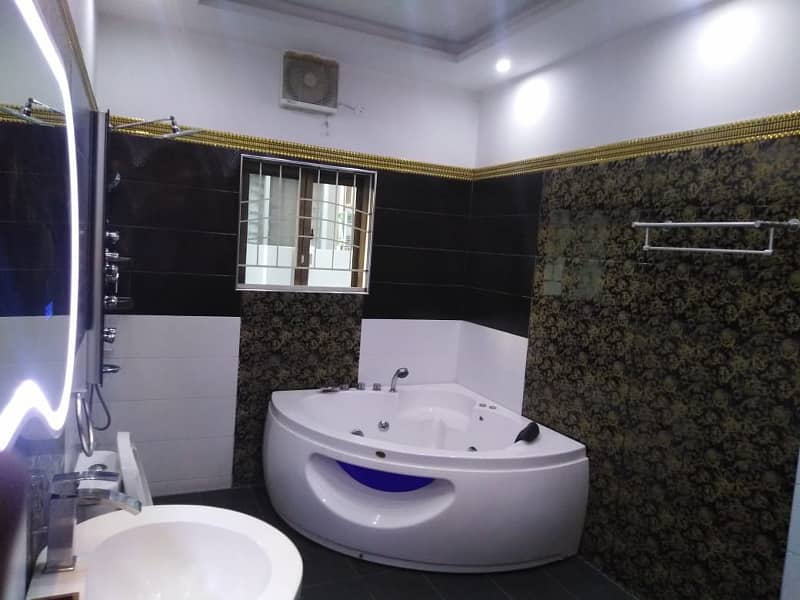 1 Kanal Like New Upper Portion Available For Rent In Oversease B Ext Block Bahria Town Lahore 11