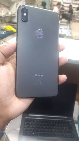 i phone xs max water pack 256gb with box 4