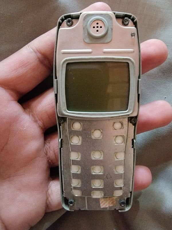 Nokia 1100 3